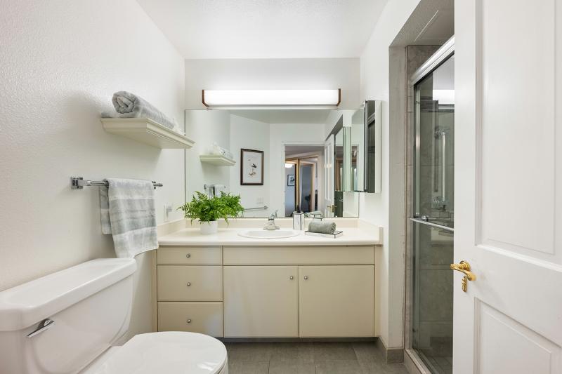 Type C – 1 Bed + Den, 2 Baths  #13