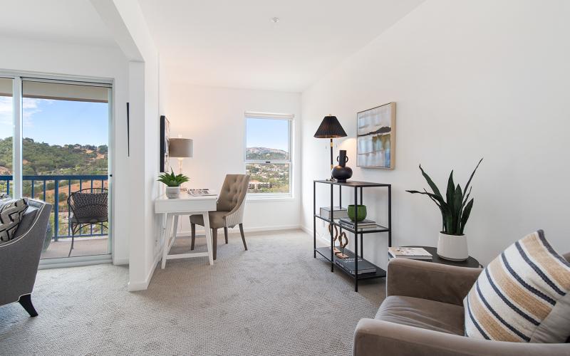 Type C – 1 Bed + Den, 2 Baths  #3
