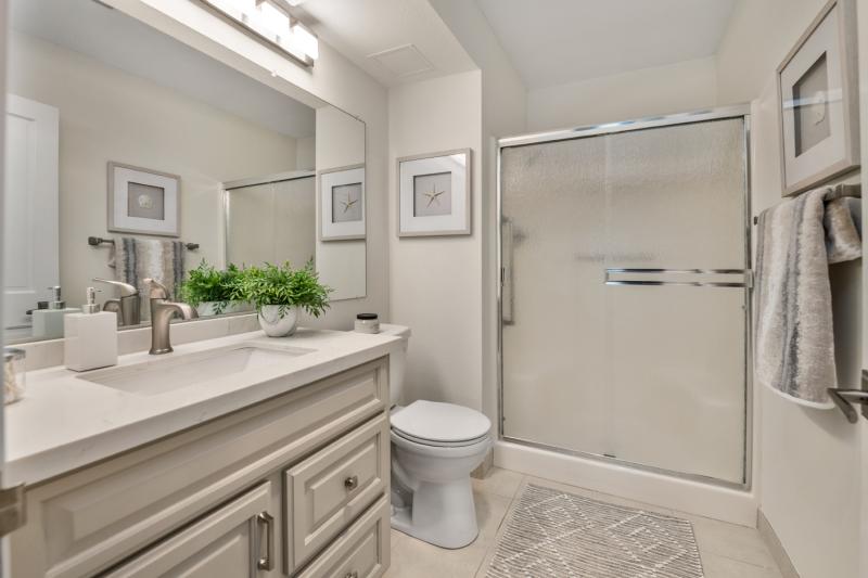 Type D – 1 Bed + Den, 2 Baths  #19