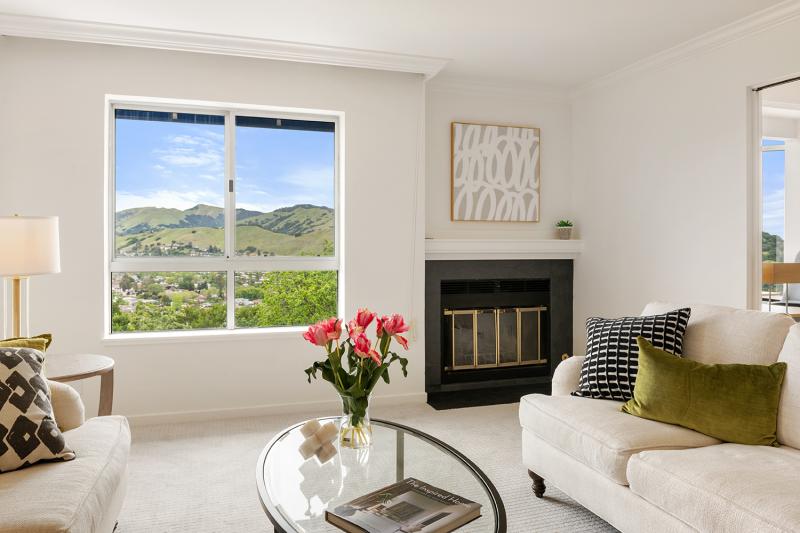 Type D – 1 Bed + Den, 2 Baths  #3