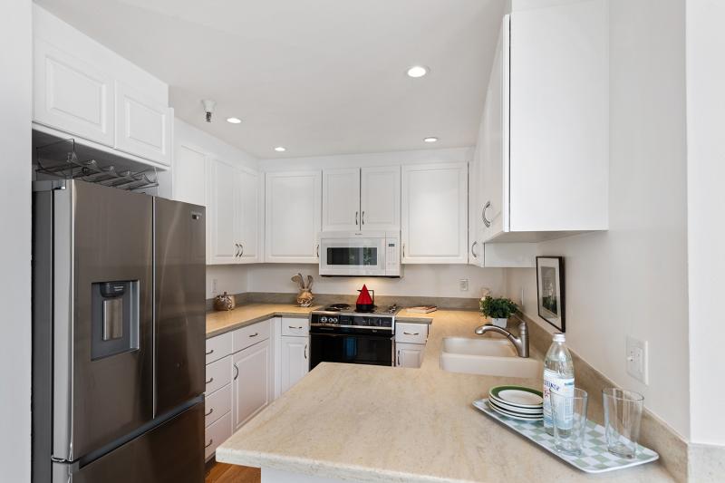 Type D – 1 Bed + Den, 2 Baths  #8